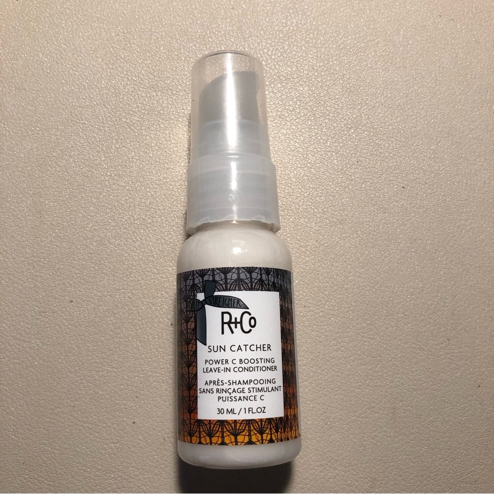 🤍3/$25🤍 R+Co Suncatcher Power C Boosting Leave in Conditioner